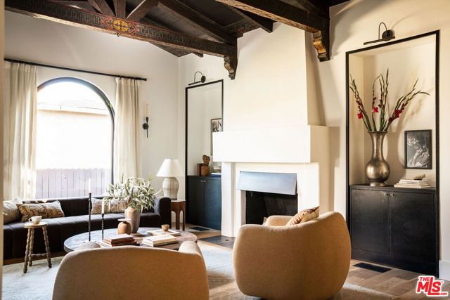 MLS #25618167 image #1