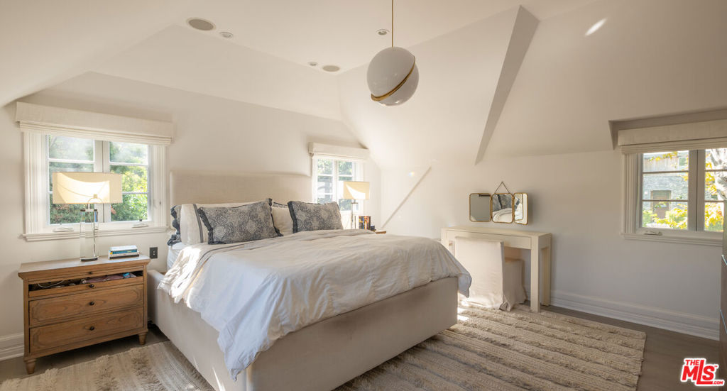 MLS #25618221 image #12