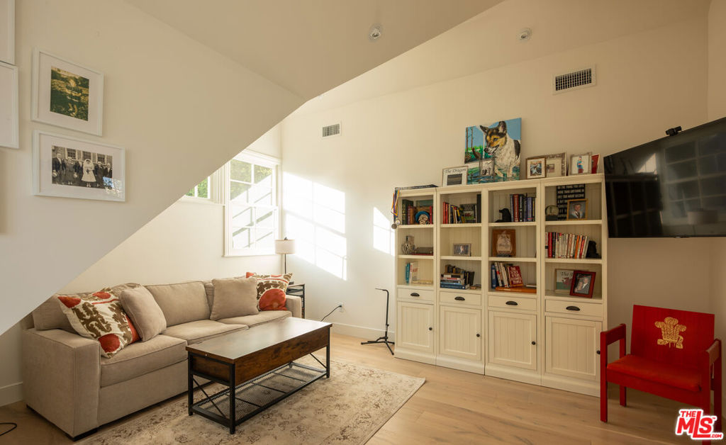 MLS #25618221 image #18