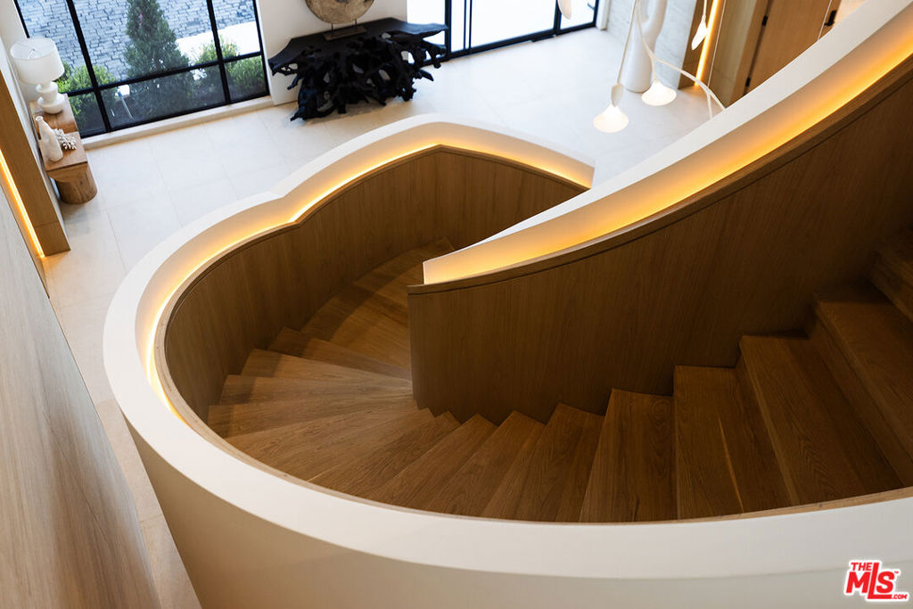 MLS #25618345 image #14