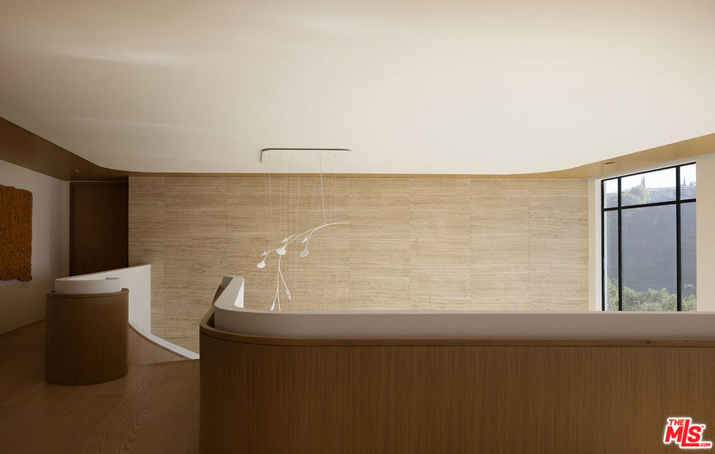 MLS #25618345 image #25