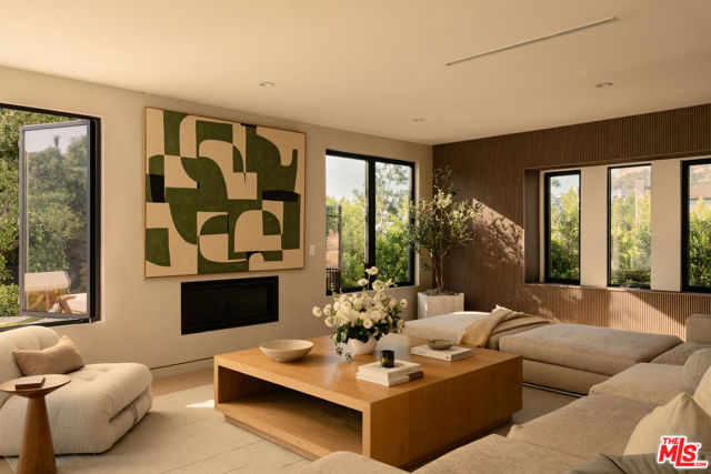 MLS #25618349 image #3