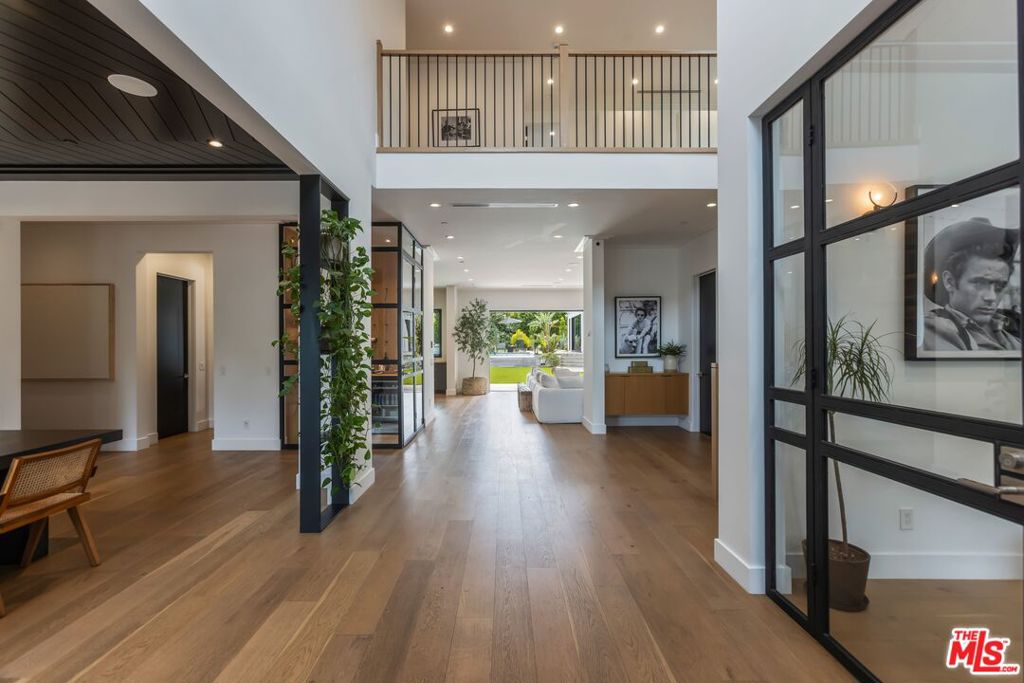 MLS #25618475 image #1