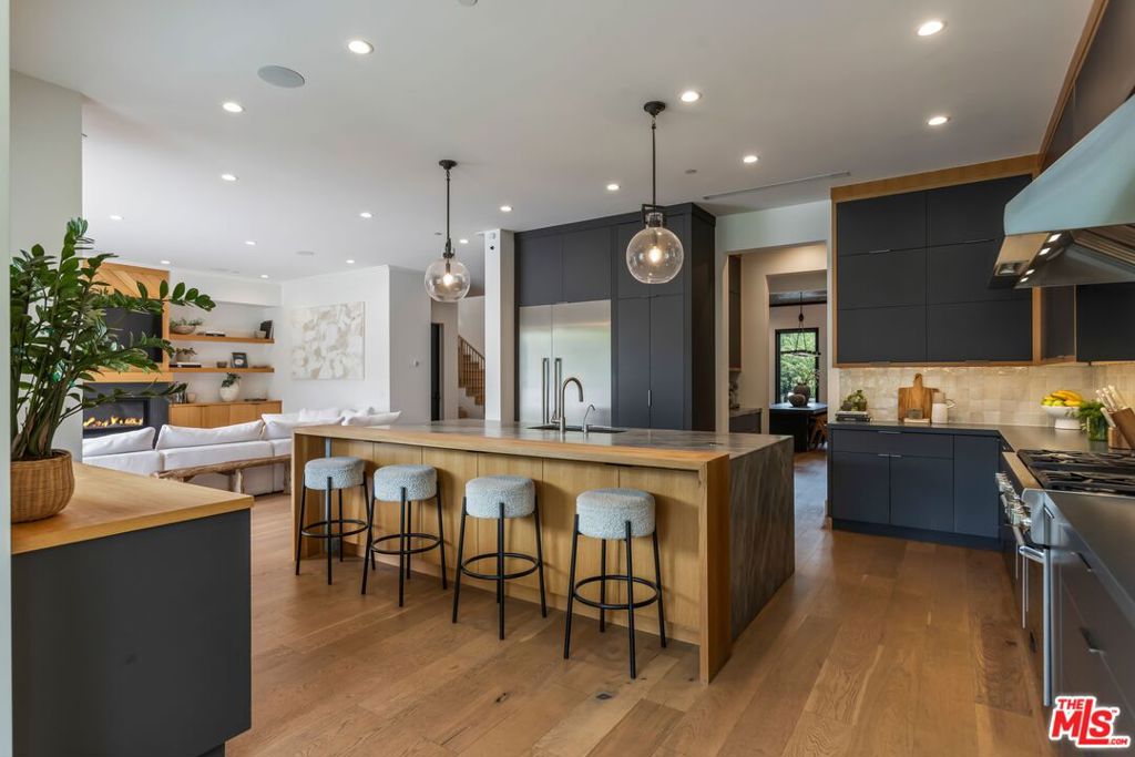 MLS #25618475 image #12