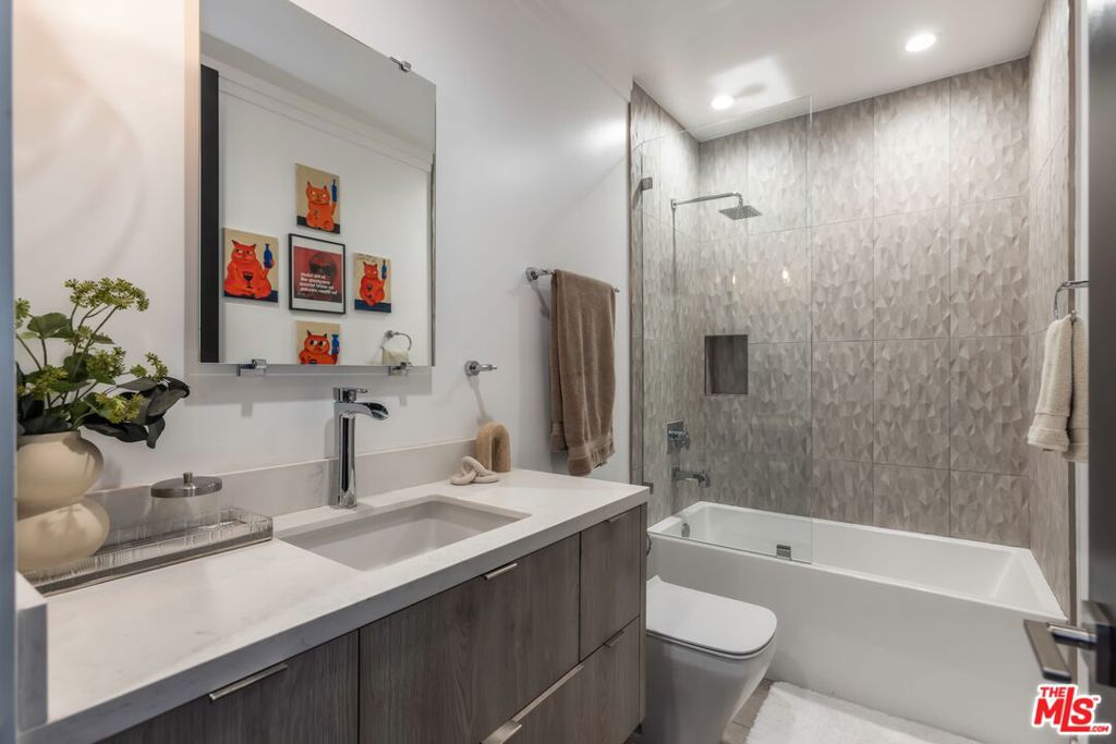 MLS #25618475 image #18