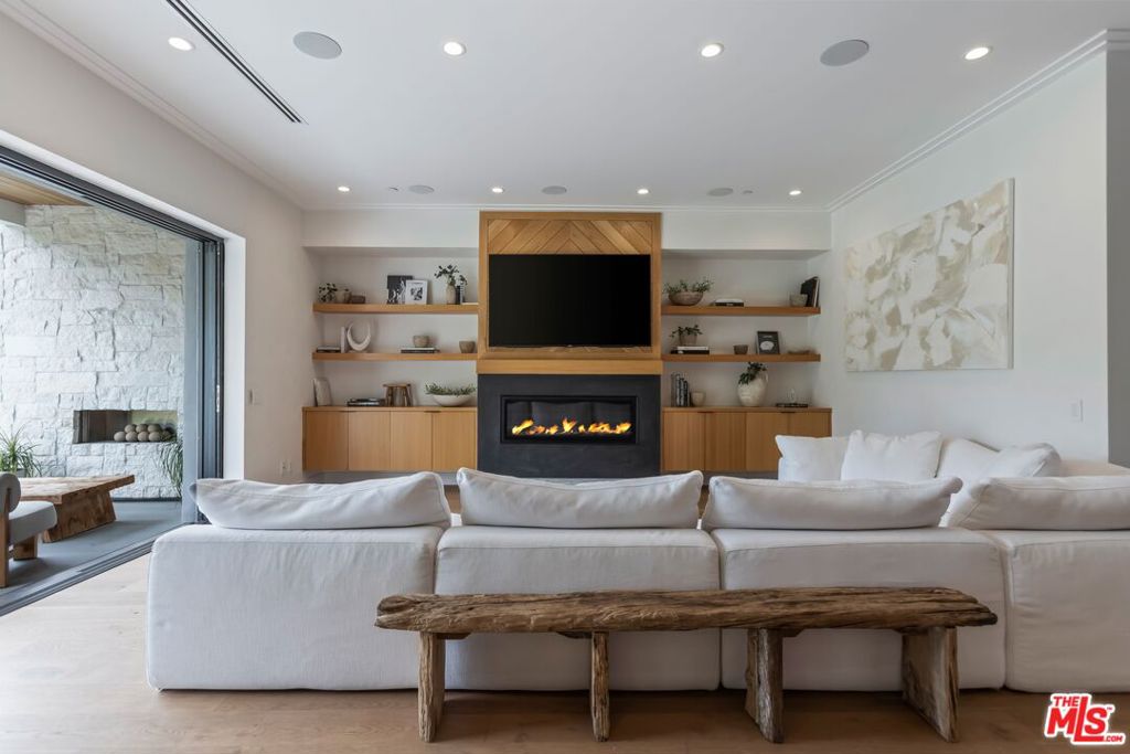 MLS #25618475 image #8