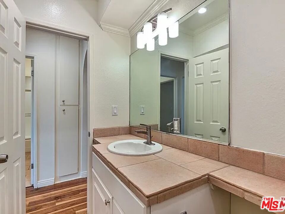 MLS #25618477 image #8