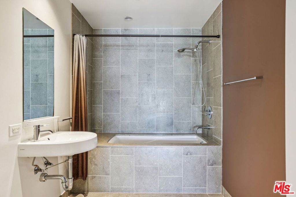 MLS #25618487 image #19