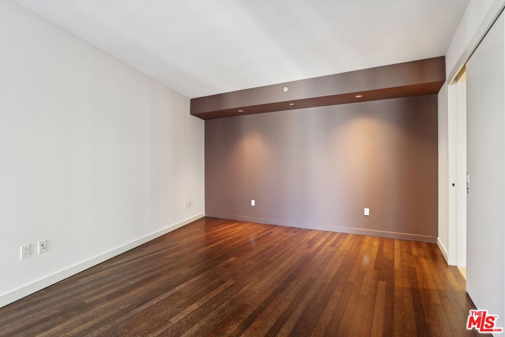 MLS #25618487 image #21