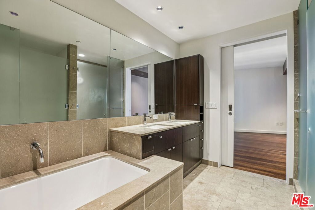 MLS #25618487 image #23