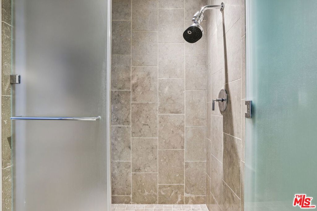 MLS #25618487 image #25