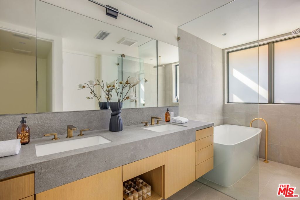 MLS #25618489 image #21