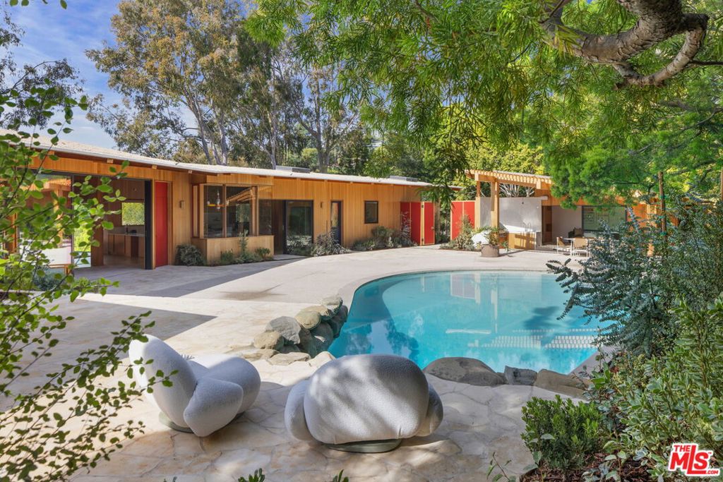 MLS #25618509 image #1