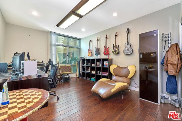 MLS #25618533 image #17