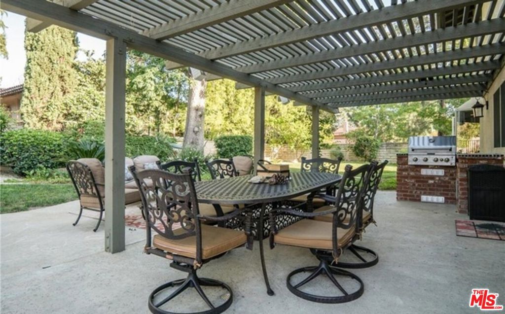 MLS #25618545 image #2