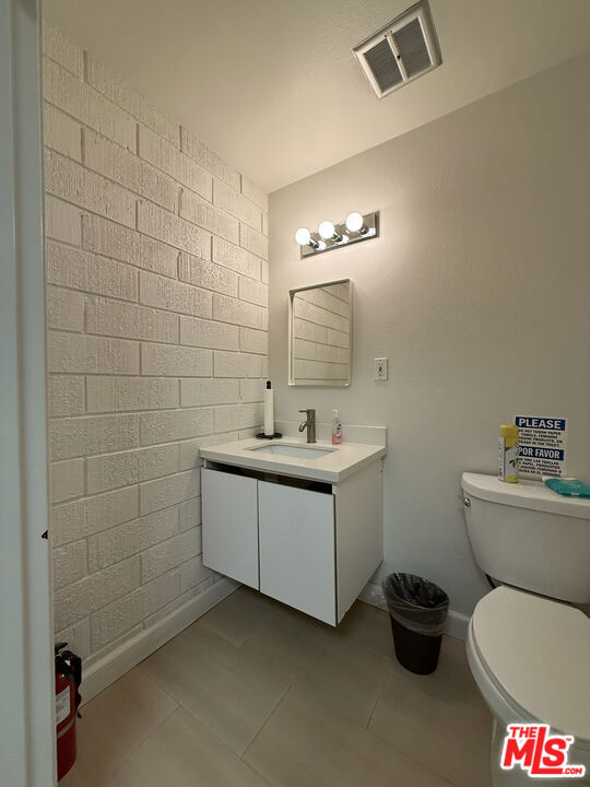 MLS #25618563 image #2