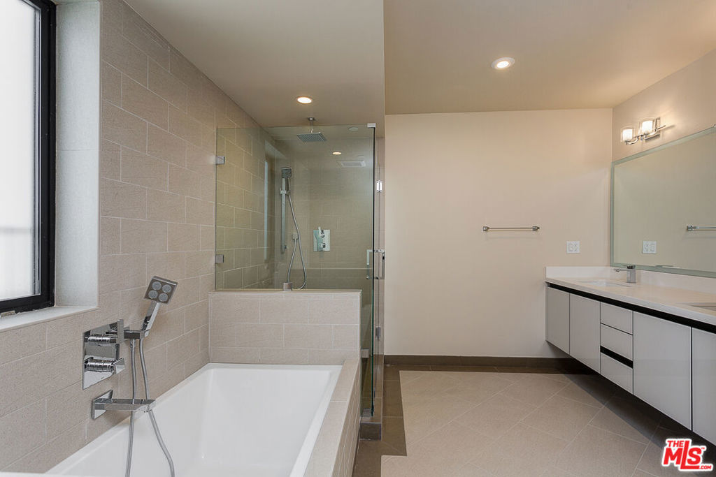 MLS #25618565 image #10