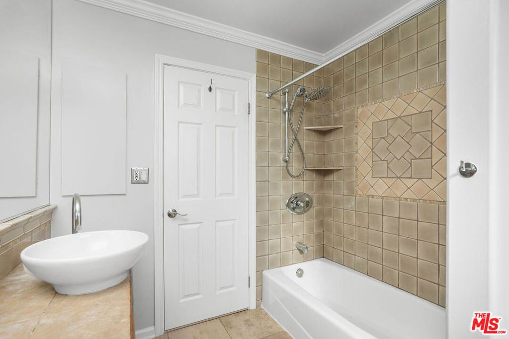 MLS #25618587 image #22