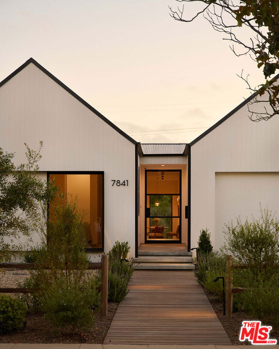 MLS #25618589 image #1