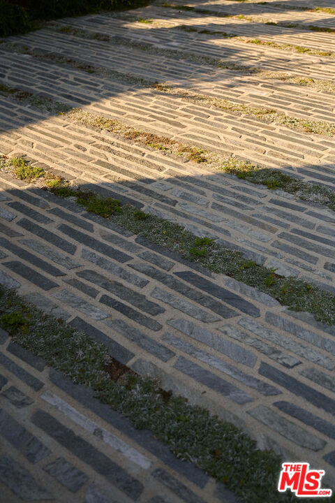 MLS #25618589 image #3