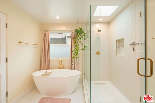 MLS #25618637 image #15