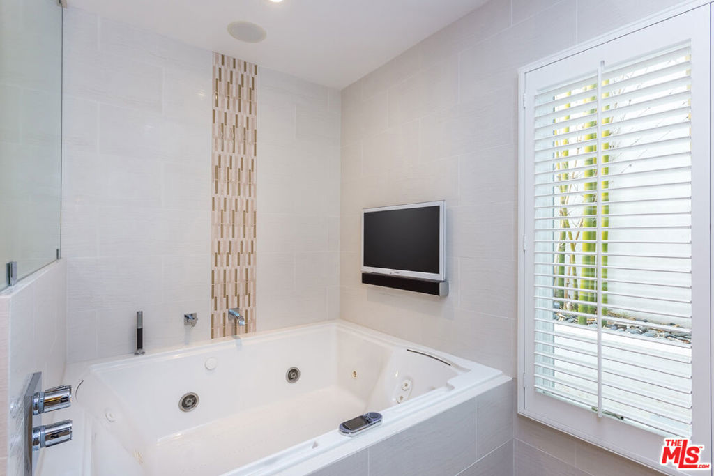 MLS #25618641 image #26