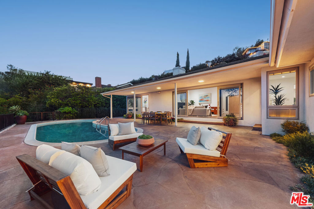 MLS #25618651 image #1