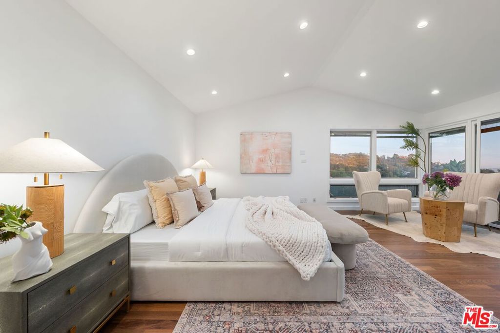 MLS #25618651 image #15