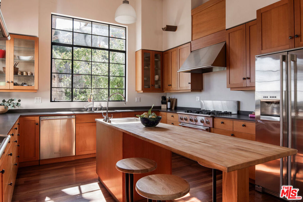 MLS #25618673 image #18