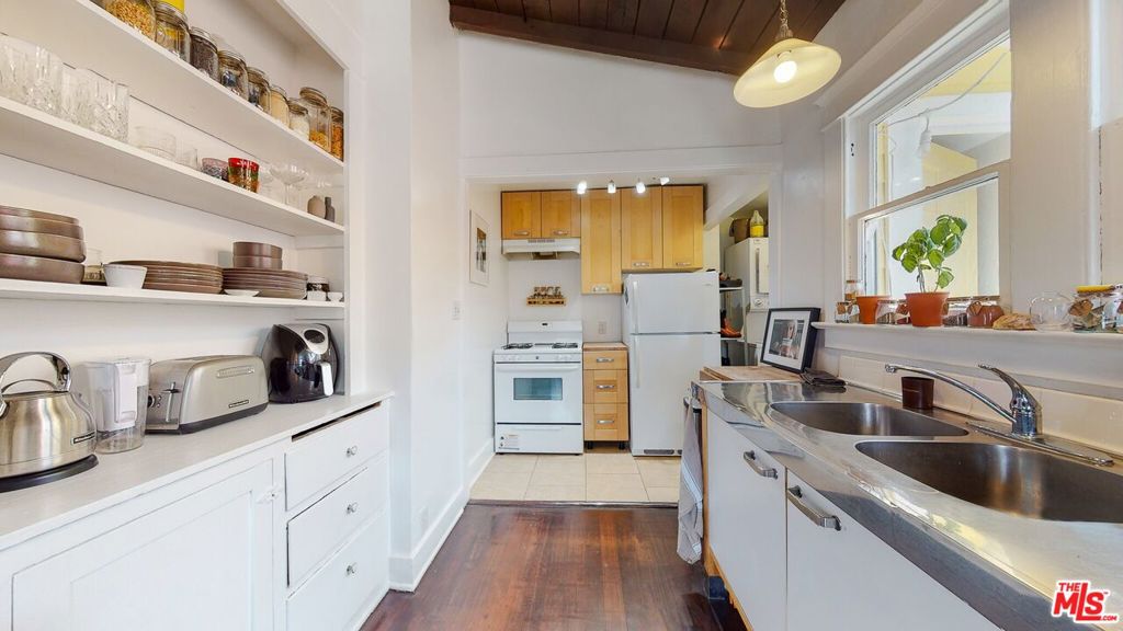 MLS #25618687 image #1