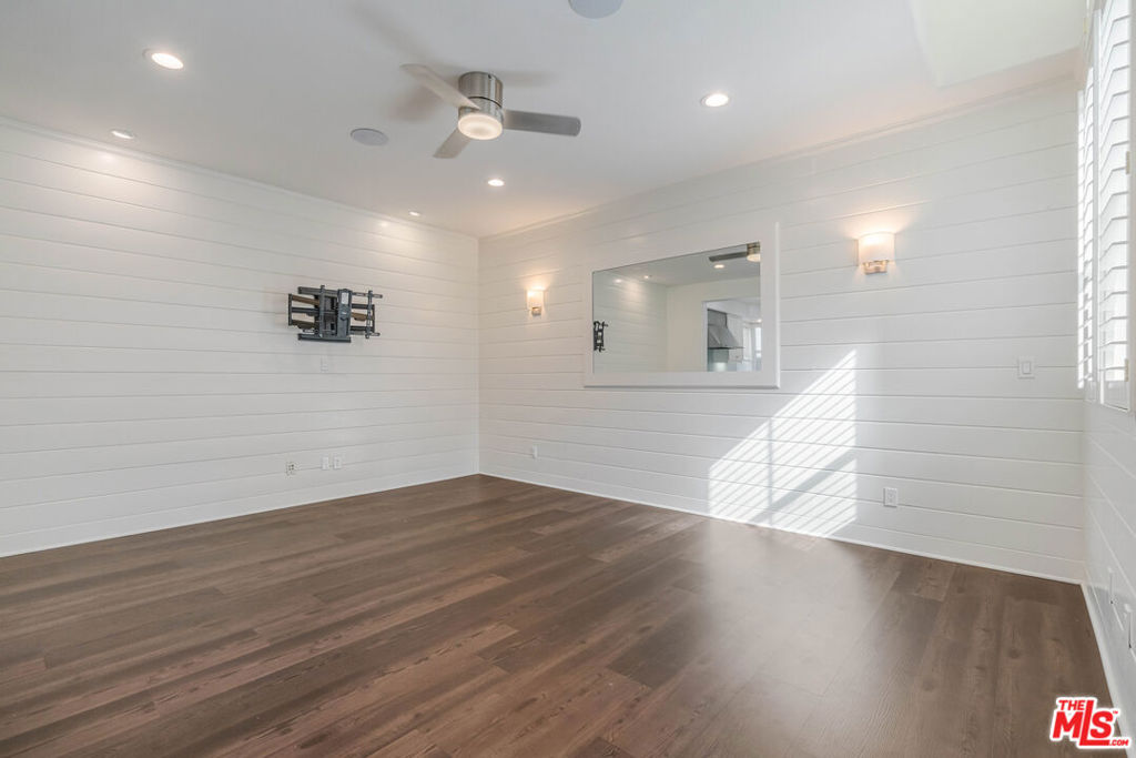 MLS #25618755 image #14