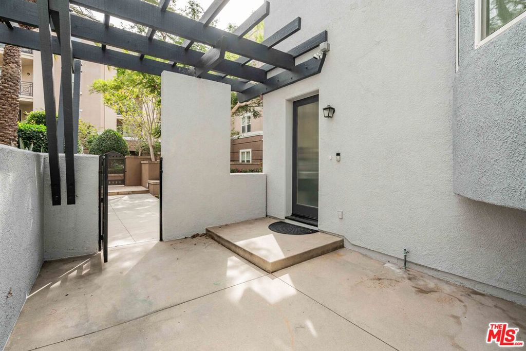 MLS #25618755 image #2