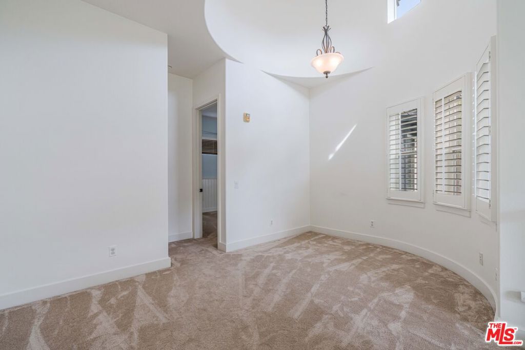 MLS #25618755 image #22