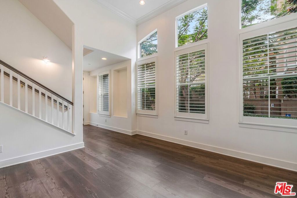 MLS #25618755 image #5