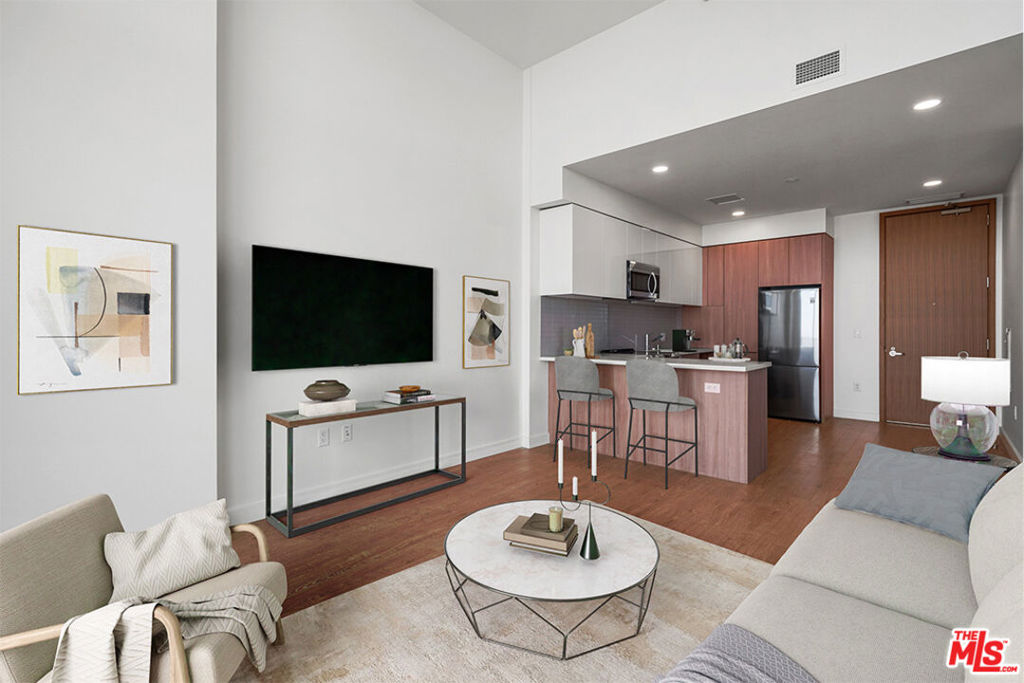 MLS #25618775 image #2