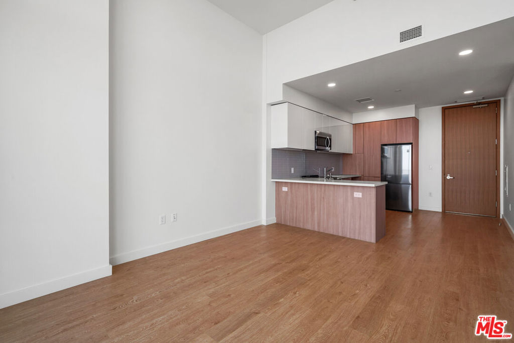 MLS #25618775 image #8