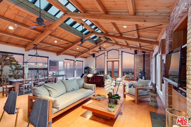 MLS #25618799 image #33