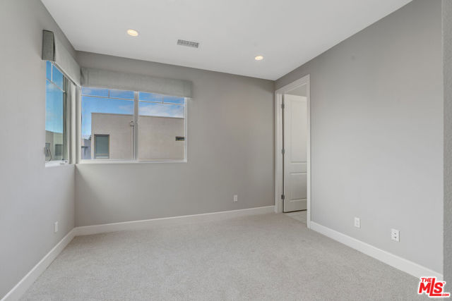 MLS #25618825 image #32