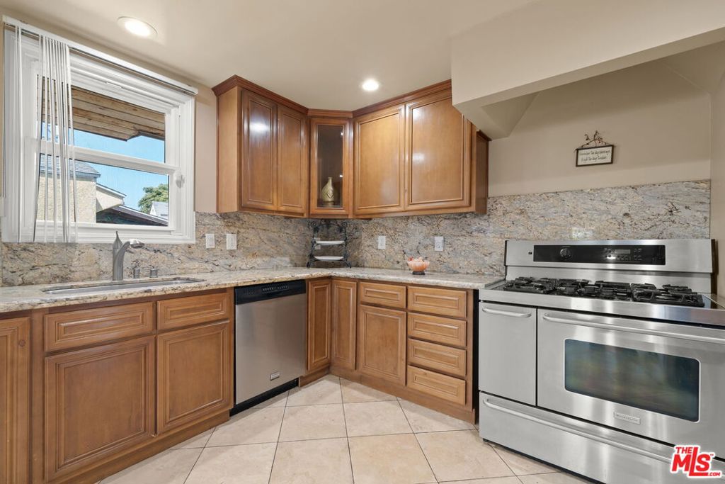 MLS #25618835 image #12