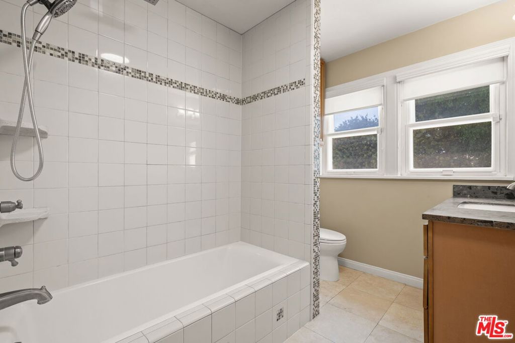 MLS #25618835 image #17