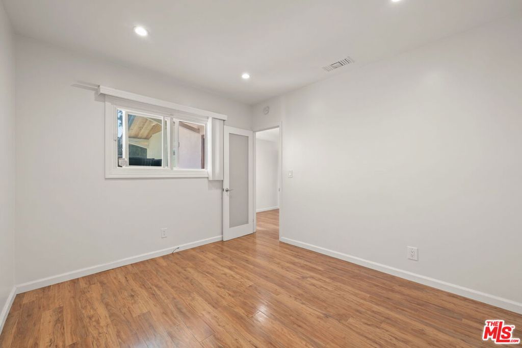 MLS #25618835 image #24