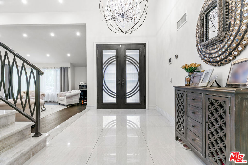 MLS #25618855 image #15