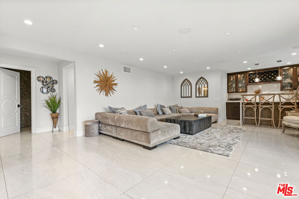 MLS #25618855 image #28