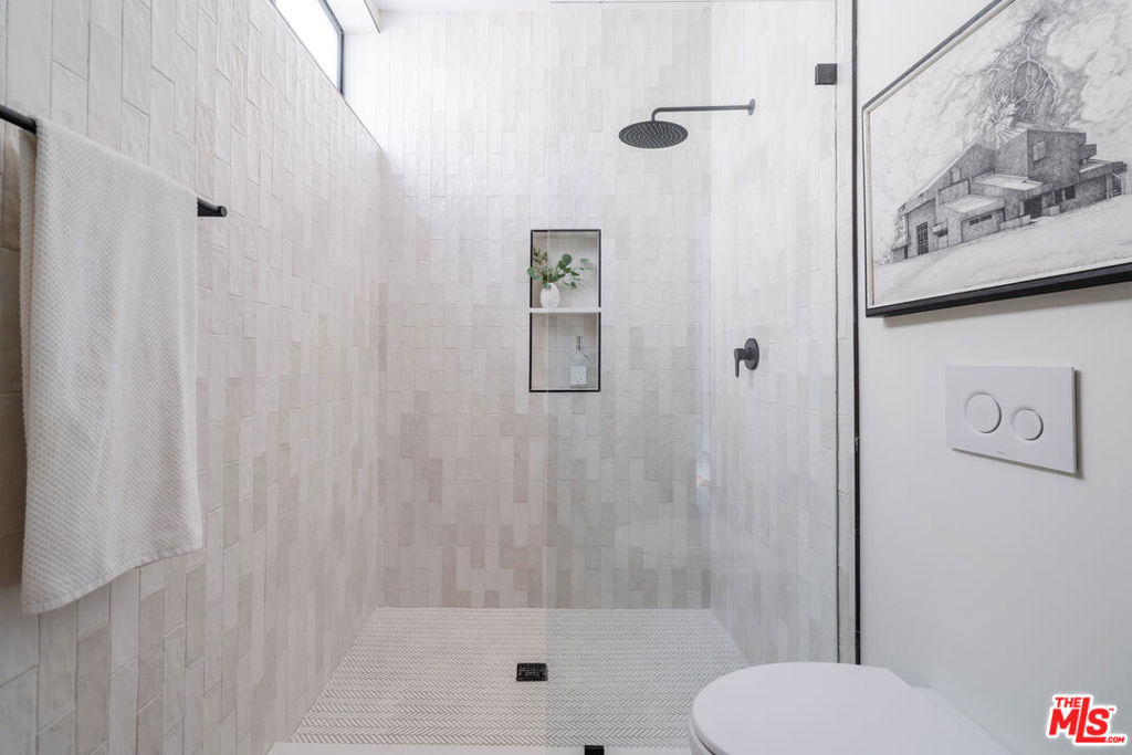 MLS #25618907 image #9