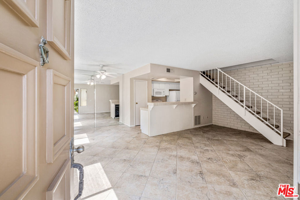 MLS #25618953 image #1