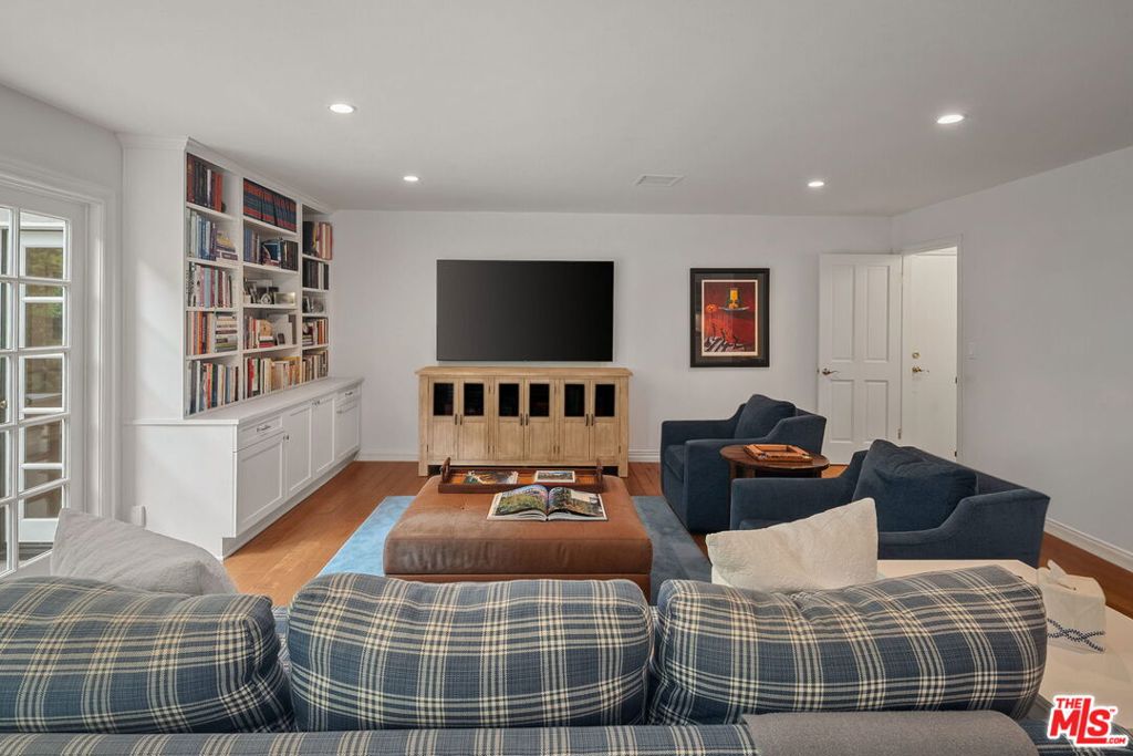 MLS #25619063 image #11