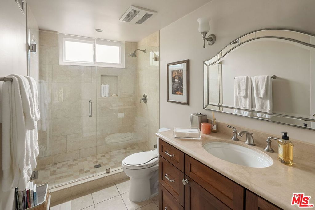 MLS #25619063 image #24