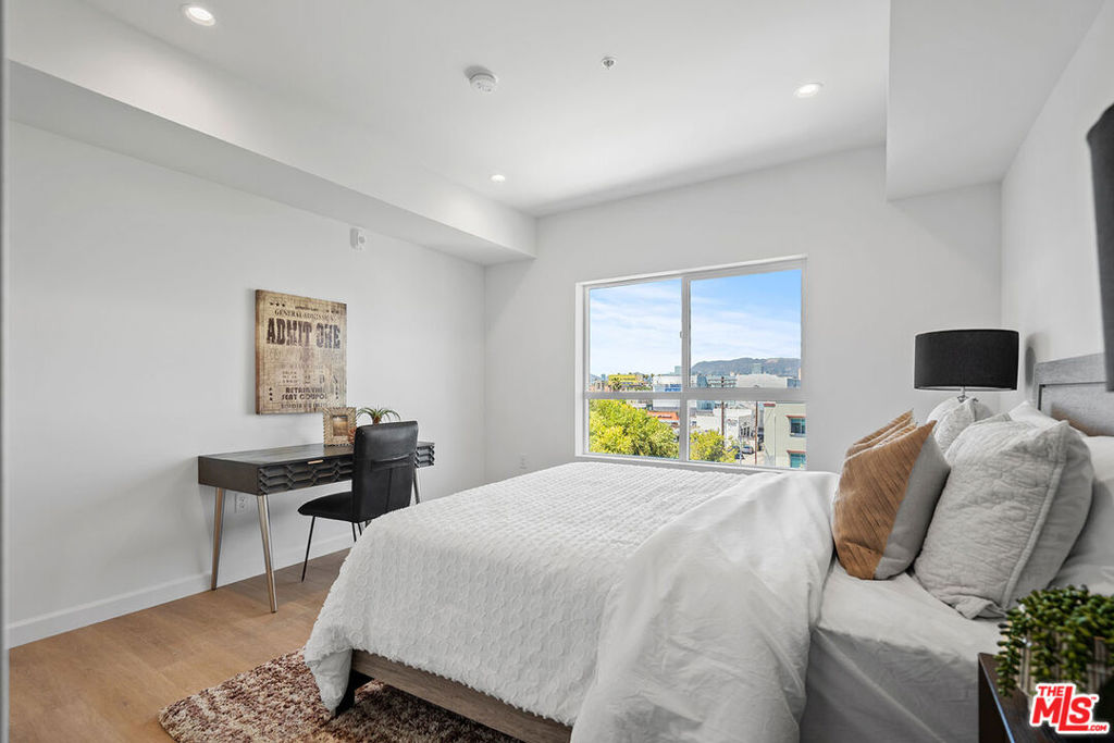 MLS #25619065 image #16