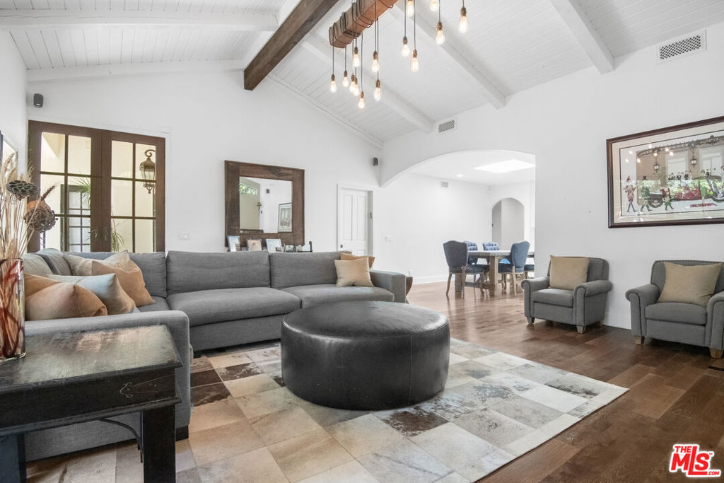 MLS #25619217 image #2