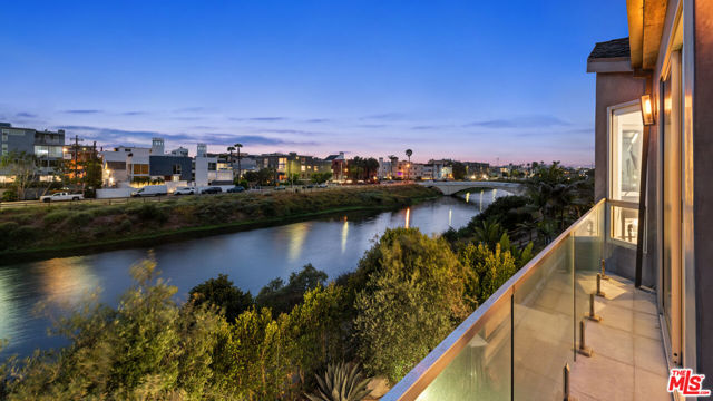 MLS #25619271 image #33